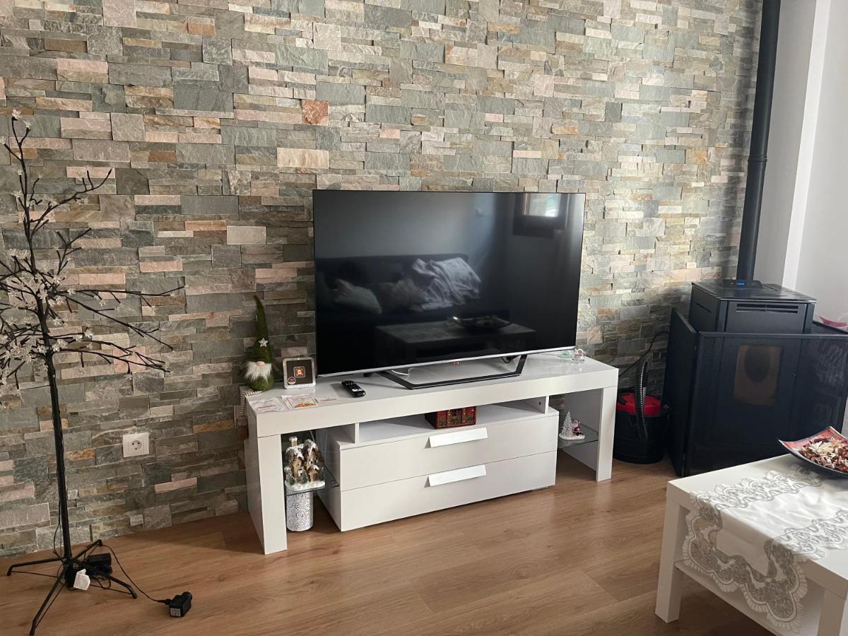 Apartameto Verena Deluxe Guardiola de Berga Bagian luar foto