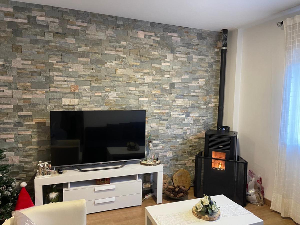Apartameto Verena Deluxe Guardiola de Berga Bagian luar foto